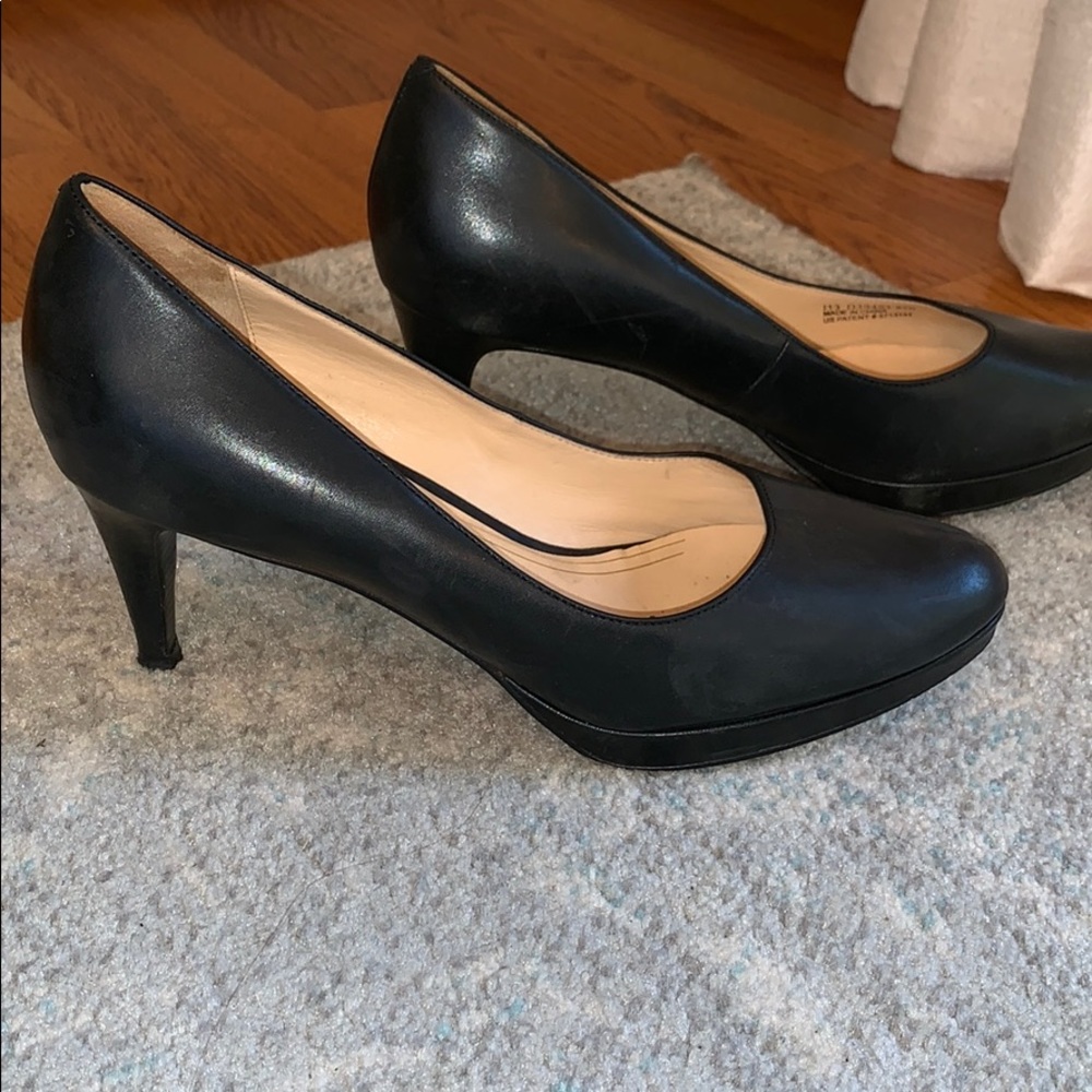 Cole Haan super comfy pumps, size 9